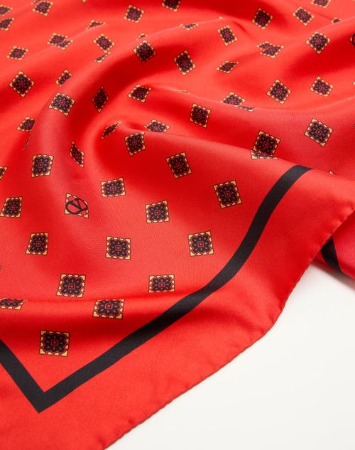 Valentino Garavani - Opticool Silk Scarf - Red/black - Man - Soft Accessories